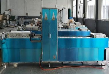 全自動(dòng)給袋真空包裝機(jī)使用技巧方法！